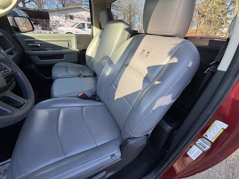Used 2014 RAM 1500 Express image 10