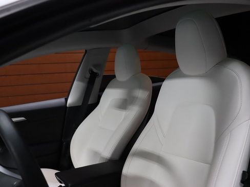 Used 2022 Tesla Model 3 image 38