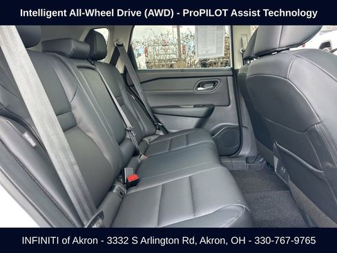 Used 2026 Nissan Rogue SV w/ SV Premium Package image 31