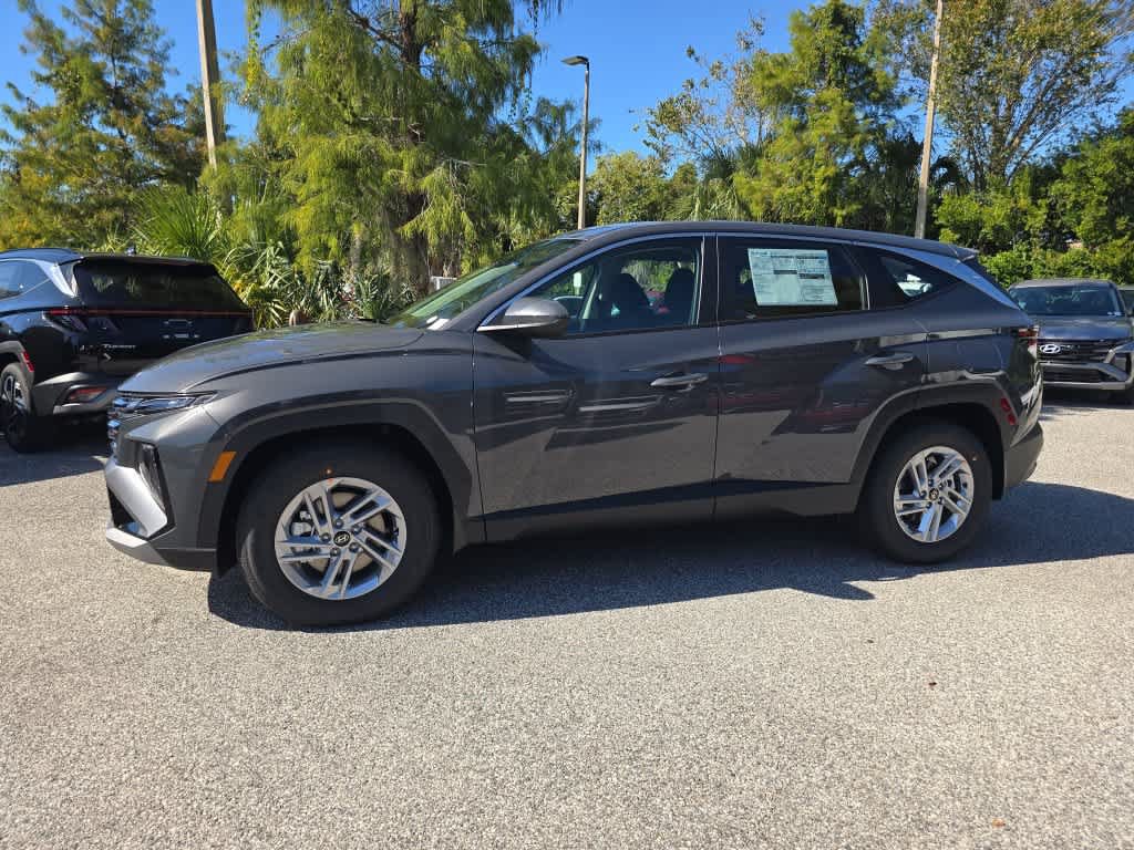 New 2026 Hyundai Tucson SE w/ Tow & Go Package FWD image 3