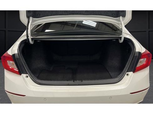 Used 2021 Honda Accord Touring image 27