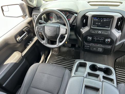 Used 2019 Chevrolet Silverado 1500 Custom Trail Boss AWD/4WD image 18