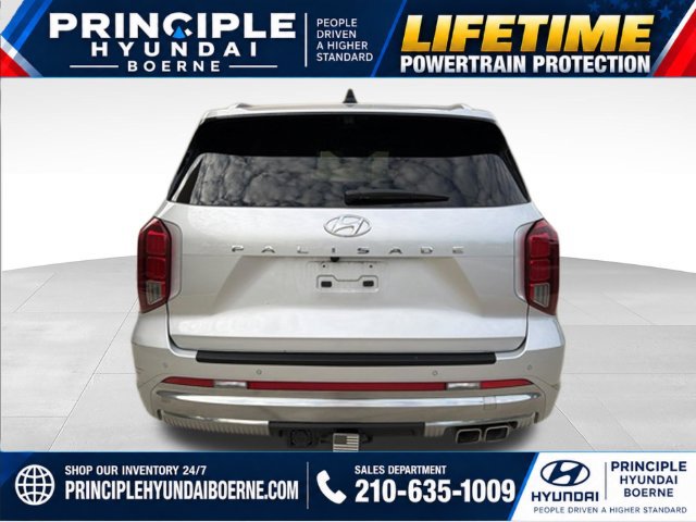 Used 2025 Hyundai Palisade Calligraphy FWD image 3