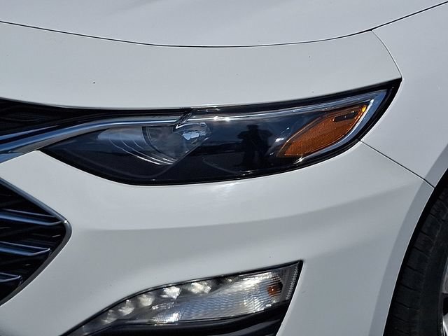 Used 2021 Chevrolet Malibu LT FWD image 9