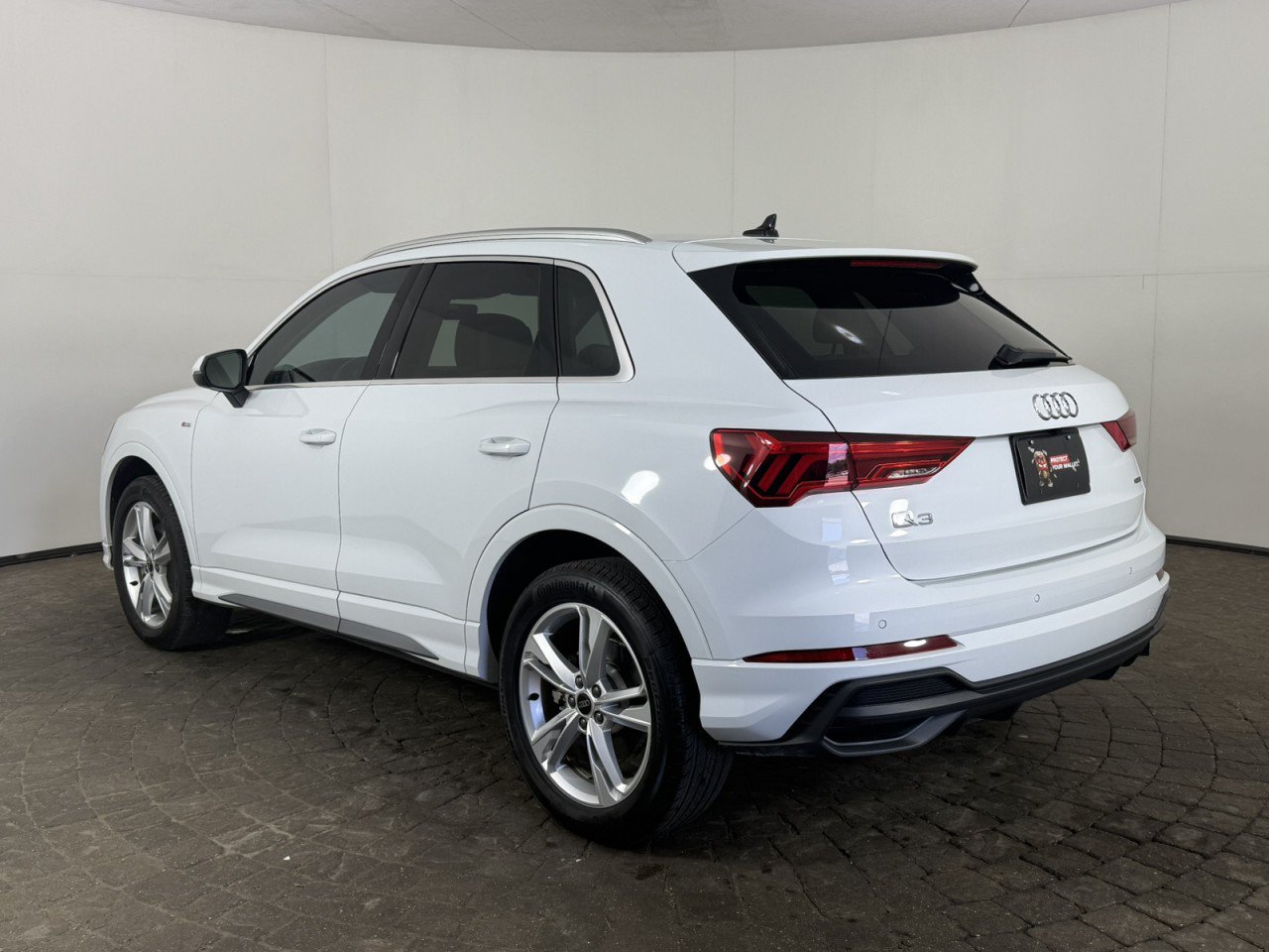 Used 2024 Audi Q3 2.0T Premium Plus w/ Premium Plus Package AWD/4WD image 5