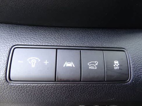 Used 2023 Hyundai Santa Fe SEL FWD image 17