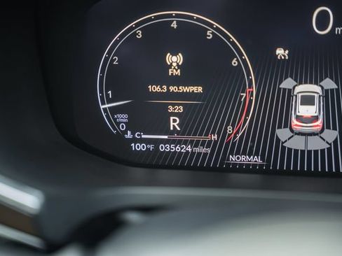 Used 2025 Acura MDX SH-AWD w/ Advance Package image 49