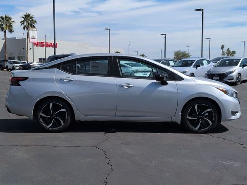 New 2025 Nissan Versa SR w/ Trunk Package FWD image 5