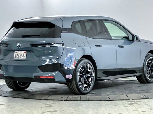 Used 2023 BMW iX xDrive50 w/ Sport Package image 2