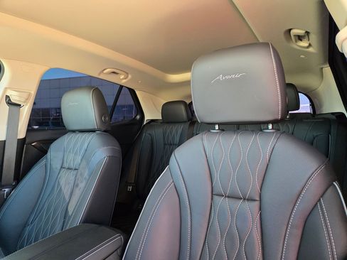 Used 2023 Buick Envision Avenir image 13