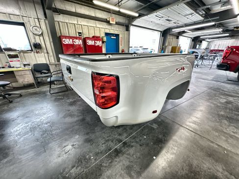 Used 2018 Chevrolet Silverado 3500 W/T w/ WT Convenience Package AWD/4WD image 15