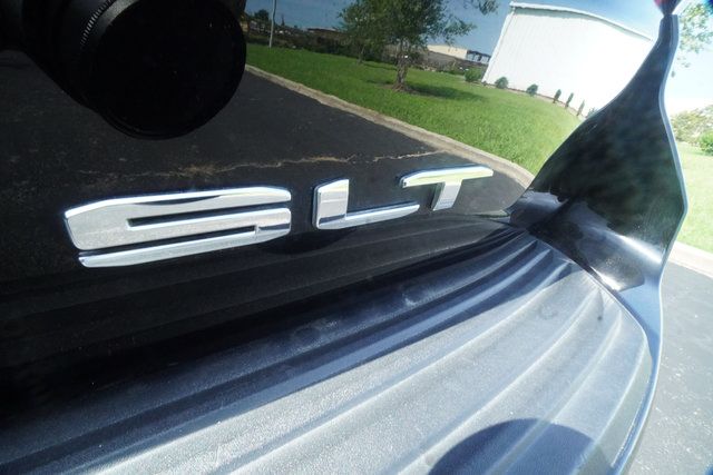 Used 2023 GMC Yukon SLT AWD/4WD image 39