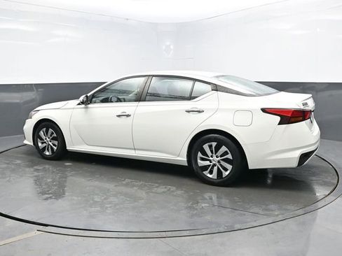 Used 2021 Nissan Altima 2.5 S image 4