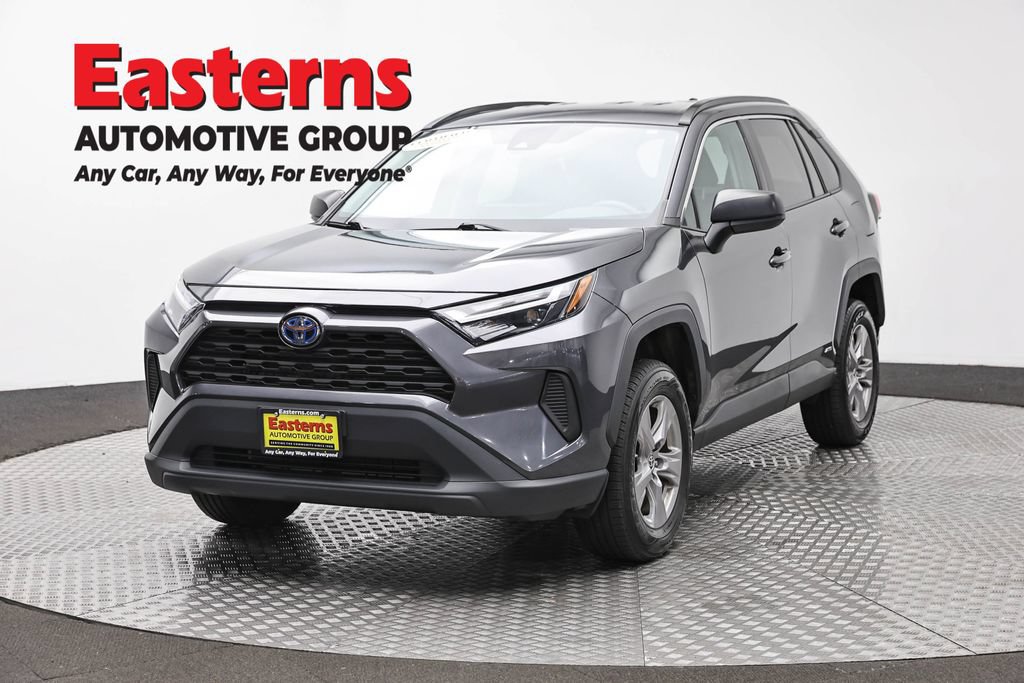 Used 2023 Toyota RAV4 LE AWD/4WD image 1