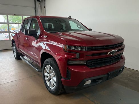 Used 2020 Chevrolet Silverado 1500 RST AWD/4WD image 25