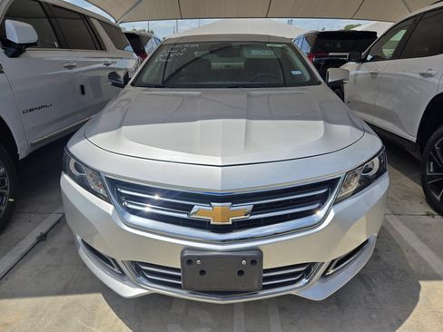 Used 2017 Chevrolet Impala Premier FWD image 2