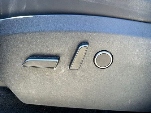 Used 2023 Tesla Model Y Long Range AWD/4WD image 12