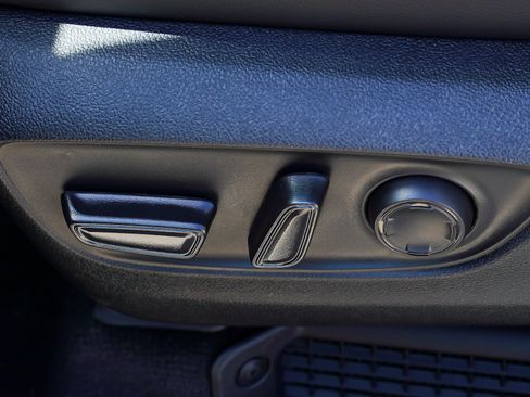 New 2026 Toyota Sienna XLE Woodland Edition AWD/4WD image 18