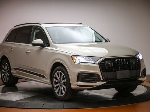 Certified 2023 Audi Q7 2.0T Premium Plus w/ Premium Plus Package AWD/4WD image 6