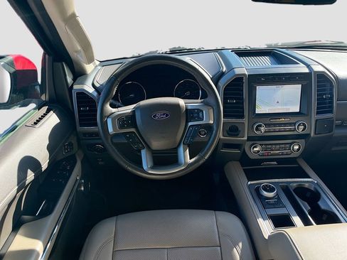 Used 2021 Ford Expedition XLT RWD image 23