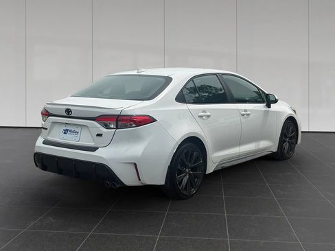 Used 2023 Toyota Corolla SE w/ Carpet Mat Package (TMS) FWD image 5