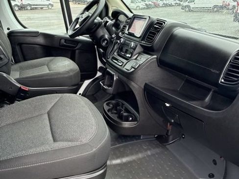 Used 2023 RAM ProMaster 2500 FWD image 10