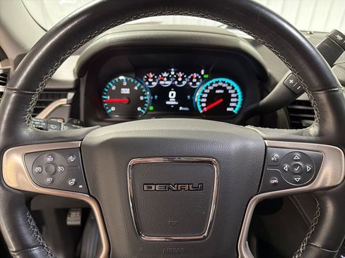 Used 2020 GMC Yukon Denali w/ Open Road Package AWD/4WD image 27