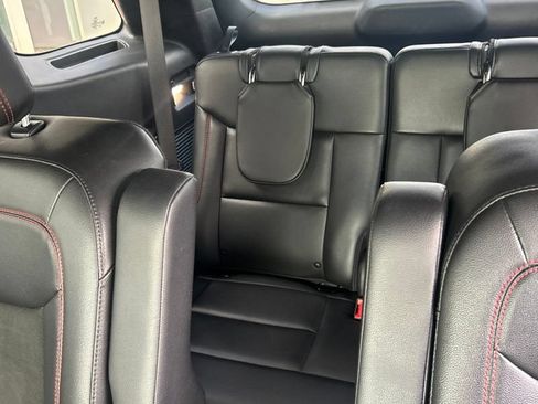 Used 2022 Ford Explorer ST-Line AWD/4WD image 18