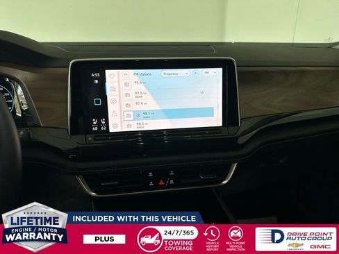 Used 2025 Volkswagen Atlas SE image 21