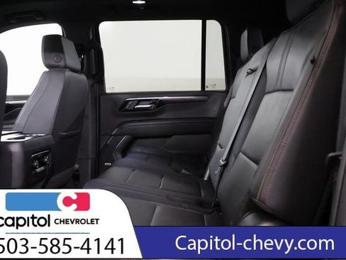Used 2025 Chevrolet Suburban RST w/ Comfort Package AWD/4WD image 31