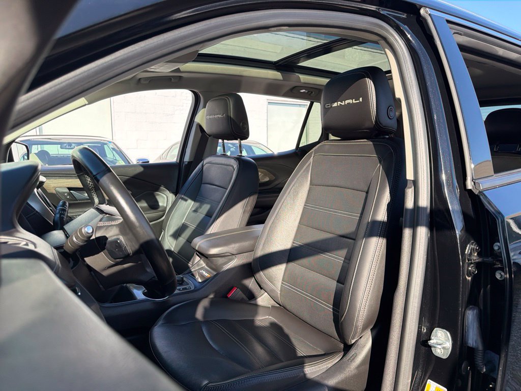 Used 2024 GMC Terrain Denali w/ Black Diamond Edition AWD/4WD image 28