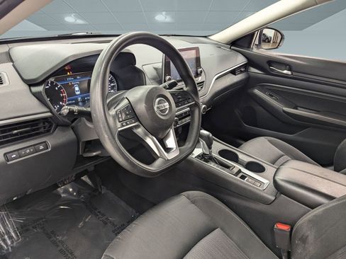 Used 2020 Nissan Altima 2.5 S image 3