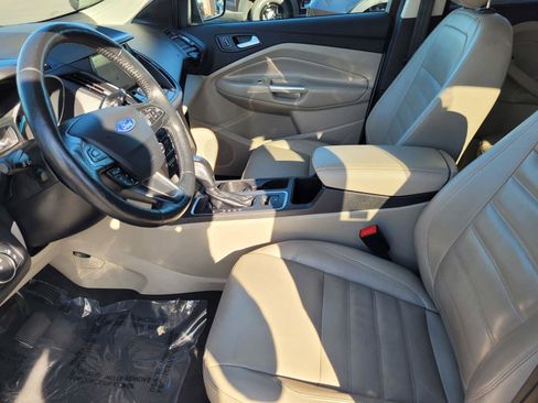 Used 2019 Ford Escape Titanium image 21