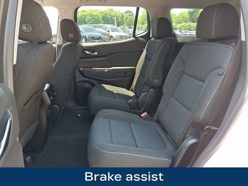 Used 2023 GMC Acadia SLE w/ Driver Convenience Package AWD/4WD image 18