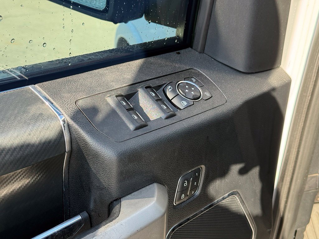 Used 2019 Ford F150 Lariat w/ Equipment Group 502A Luxury AWD/4WD image 13