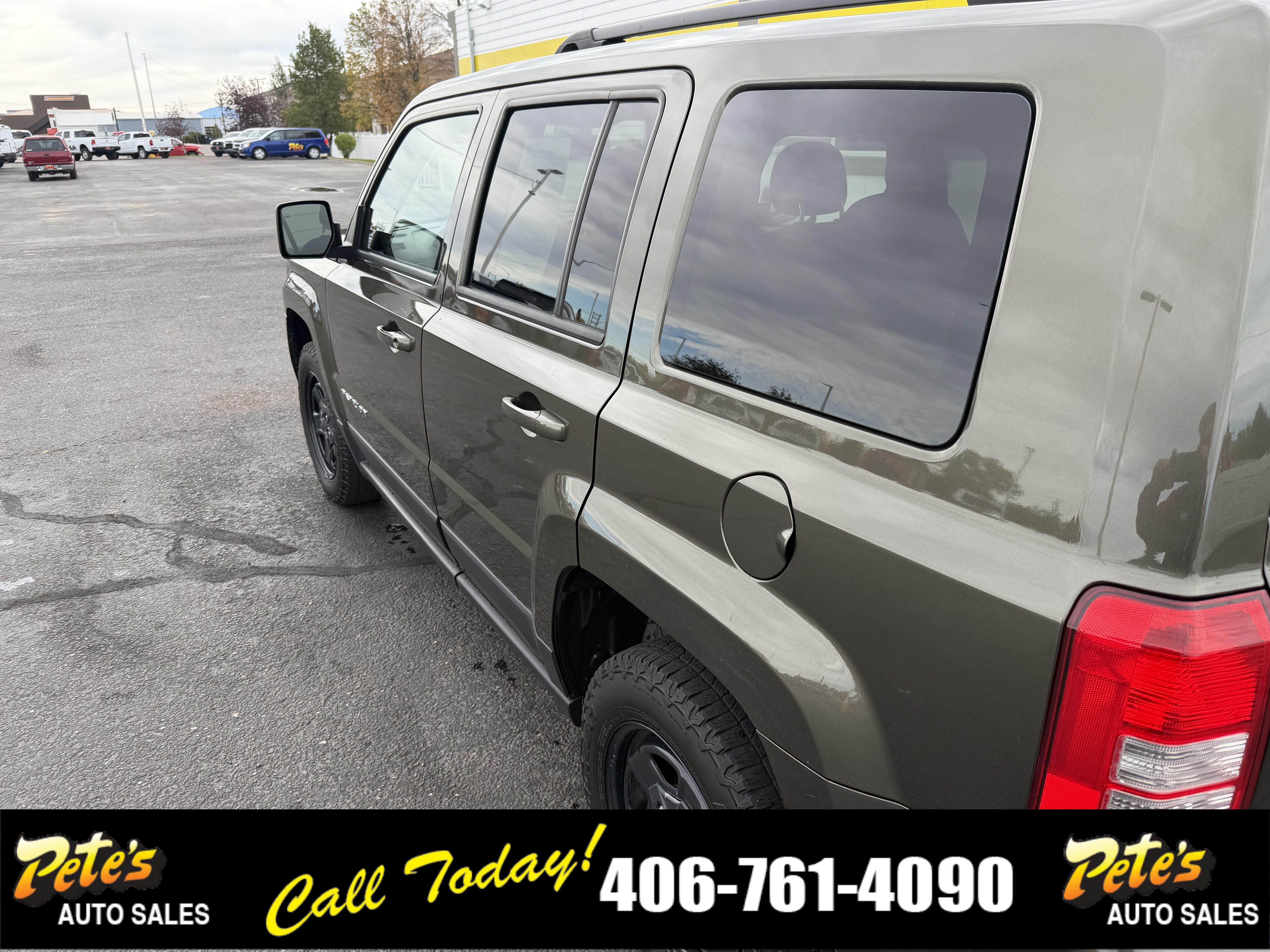 Used 2015 Jeep Patriot Sport w/ Power Value Group AWD/4WD image 10
