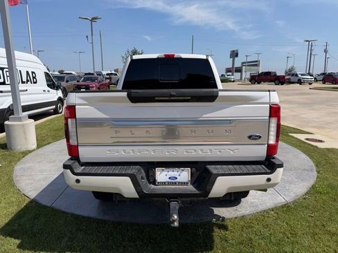 Used 2019 Ford F250 Platinum w/ Platinum Ultimate Package AWD/4WD image 5