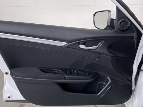 Used 2018 Honda Civic EX image 10