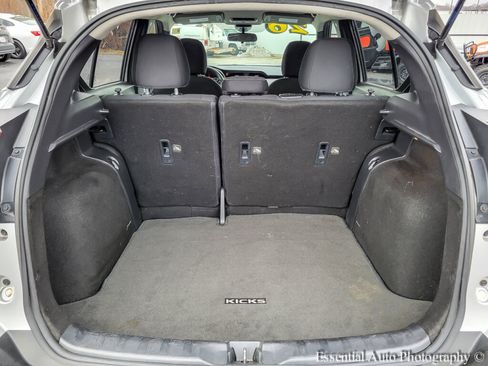 Used 2020 Nissan Kicks SV image 27