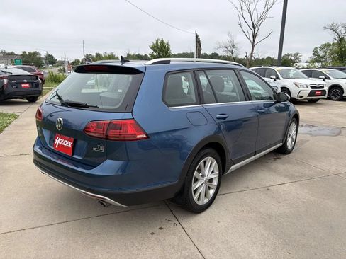 Used 2017 Volkswagen Golf Alltrack SE AWD/4WD image 8