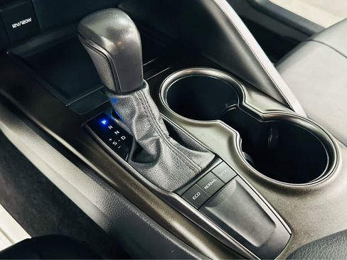 Certified 2024 Toyota Camry SE image 13