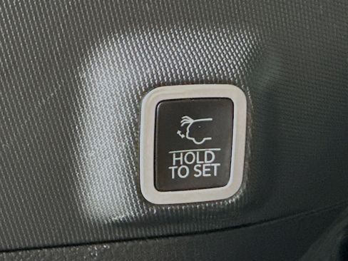 Used 2023 Jeep Grand Cherokee Overland w/ Luxury Tech Group IV image 32