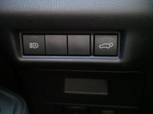 Used 2025 Toyota Grand Highlander AWD image 27