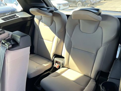 New 2026 Volvo XC90 B6 Plus w/ Protection Package Premier AWD/4WD image 20
