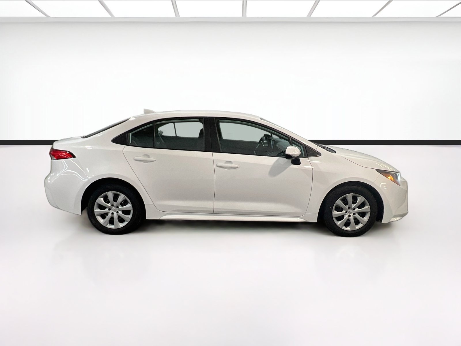 Used 2023 Toyota Corolla LE FWD image 22