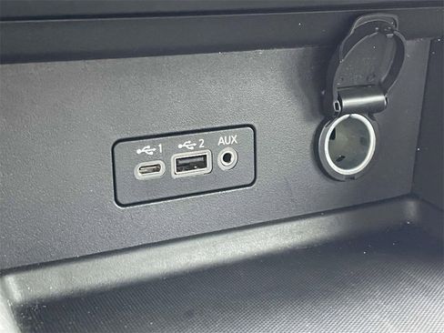 Used 2023 Nissan Sentra SV image 25