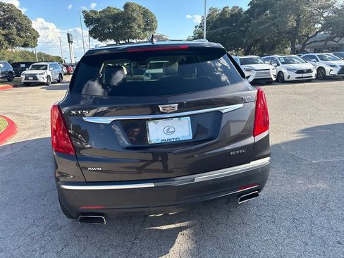 Used 2018 Cadillac XT5 Luxury w/ Driver Awareness Package AWD/4WD image 4