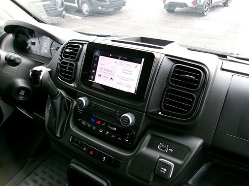 Used 2025 RAM ProMaster 2500 w/ Crew Van Package image 13