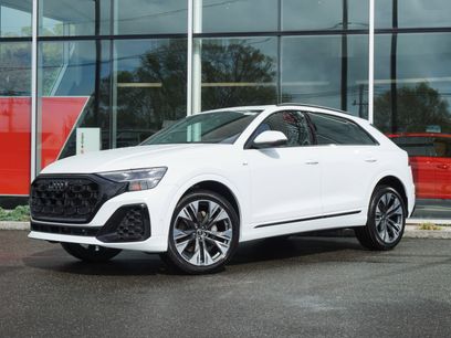 New 2025 Audi Q8 Premium Plus