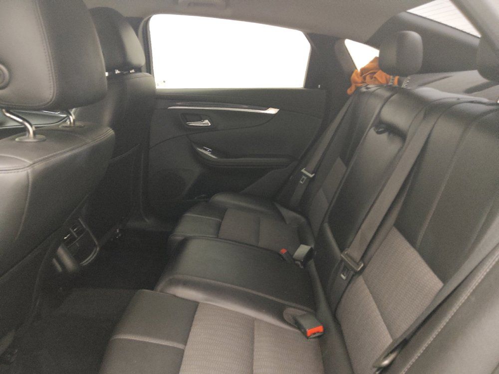 Used 2019 Chevrolet Impala LT FWD image 18